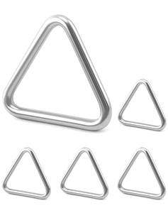 Rond de serviette en triangle argenté Accessoire de décoration de table élégant pour la maison, le mariage et la fête Design géométrique et moderne élégant - Product Image 1