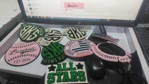 Parches Bordados Personalizados al por Mayor con Diseño de Letras Tejidas para el Día del Juego, Parches de Chenilla Termoadhesivos para Ropa - Product Image 6