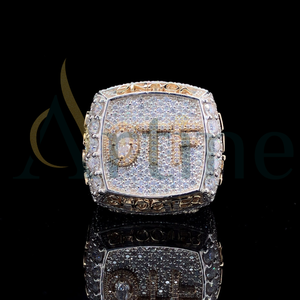 Anillo popular personalizable hecho a mano en plata de ley 925 con claridad Vvs mejorada, diamantes de moissanita de corte redondo, diseño elegante - Product Image 1