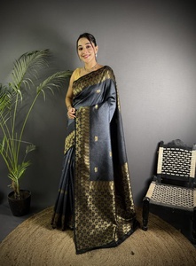Saree de seda Banarasi puro con atractivo contraste sombreado Color Gold Zari Weaving y Pallu para adultos Colección étnica - Product Image 2