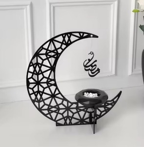 Decoración de Luna Creciente para Ramadán, Centro de Mesa de Metal Multicolor con Diseño Sofisticado - Product Image 6
