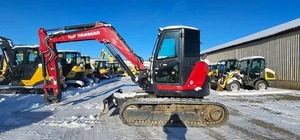 Excavatrice sur chenilles compacte d'occasion, moteur diesel rouge, forte puissance de creusement - Product Image 3