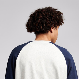 Sudadera de Cuello Redondo de Felpa 100% Algodón Lavado de Alta Calidad, Sudadera Urbana con Letras Impresas, Logotipo Personalizado, Bloques de Color, Sudadera para Hombre - Product Image 4