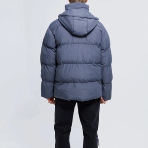 Doudoune matelassée pour homme de haute qualité 2026 avec logo personnalisé, coupe oversize unie, pour l'hiver - Product Image 5