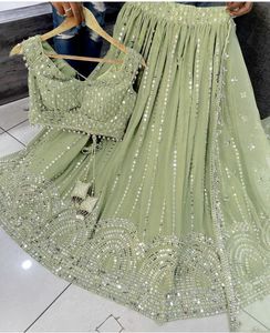 Nouveau designer de mariée Lehengas Choli avec broderie et séquence de travail Dupatta vêtements indiens et pakistanais - Product Image 3