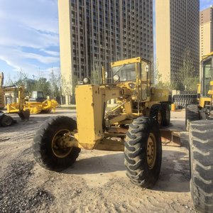 كوماتسو GD511A ممهدة المحركات ، ممهدة المحركات مناسبة لعمليات تسوية الأرض بمساحة كبيرة مثل الطرق والمطارات - Product Image 3