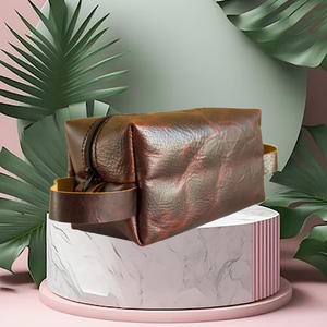 Elegante estuche de maquillaje de cuero de gran capacidad con cierre de cremallera Bolsas y estuches de cosméticos - Product Image 6