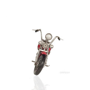 Red Harley-Davidson Motocicleta Metal Hecho a mano 33Lx15.2Wx20.3H cm Pantalla para Home Office RV - Product Image 1
