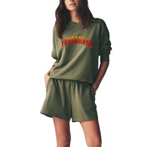 Ensemble T-shirt et short pour femme en coton épais 100% avec motif camouflage personnalisé, coupe oversize, manches courtes - Product Image 1