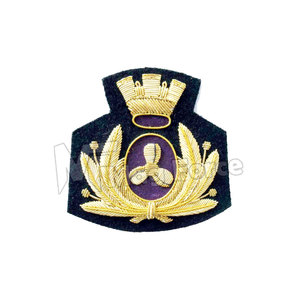 Insignias y parches de lingotes de uniforme personalizados, insignias de mejor diseño bordadas a mano a la venta - Product Image 2