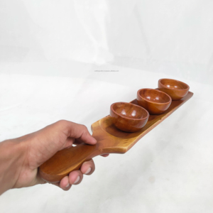 Plateau de service en bois en forme de feuille, artisanal, en bois naturel poli, durable, portable, écologique, idéal pour la vente en gros - Product Image 1