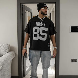 เสื้อยืดโอเวอร์ไซส์ทรงครอปสำหรับผู้ชาย ผลิตตามสั่ง ผ้าหนา 300gsm คอเต่า ปักลาย ตกไหล่ ทรงบ็อกซี่ พิมพ์ลาย - Product Image 2