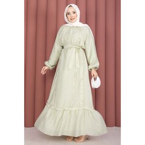 Robe Hijab à Volants et Ceinture Motif Vintage Style Islamique Basique Plumes Tissées en Coton et Mousseline Tendance - Product Image 4