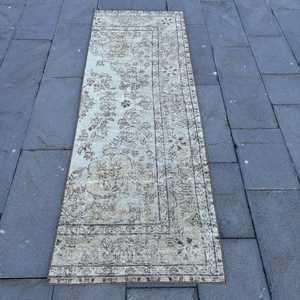 Tapis turc, tapis de couloir 2,5x7,2 pieds, tapis persan marron - Product Image 1