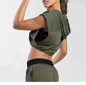 Vente en gros de vêtements de sport respirants de haute qualité personnalisés, sweat à capuche sans manches pour l'entraînement d'automne, débardeurs en coton courts pour femmes - Product Image 3