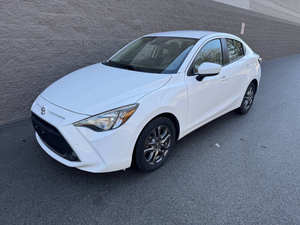 Voiture d'occasion de qualité et abordable, Toyota Yaris LE 2019, conduite à gauche - Product Image 3