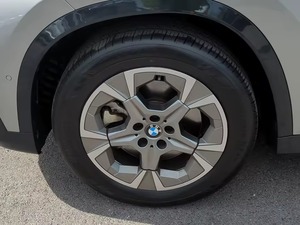 รถยนต์ SUV ปี 2023-2025 รุ่น X1 Xdrive28i เกียร์อัตโนมัติ ยาง R18 มาตรฐานไอเสียยูโร 6 ภายในสีอ่อน พวงมาลัยซ้าย/ขวา - Product Image 5