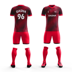 Camiseta de poliéster de fútbol personalizada de alta calidad de tendencia superior Diseña tu propio uniforme de fútbol sublimado para jugadores - Product Image 4