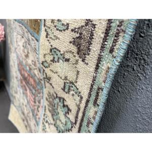 Alfombra Turca Vintage de 2.2x5.9 pies, Alfombra de Pasillo, Alfombra de Lana con Bordes Azules y Marrones - Product Image 3