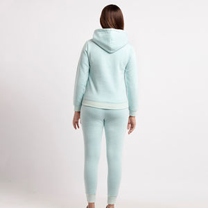 Survêtement oversize pour femme avec logo personnalisé, mélange polyester/coton, tissu respirant, idéal pour le sport et les loisirs - Product Image 2