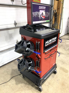 ขายเครื่องตั้งศูนย์ล้ออัตโนมัติ Hunter 3D พร้อมจอแสดงผลดิจิตอล สำหรับร้านซ่อมรถยนต์ - Product Image 3