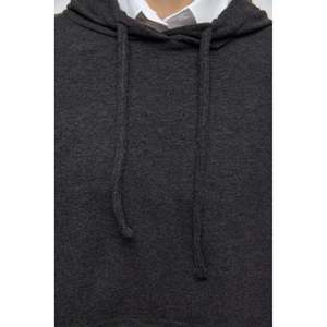 Crop top à col rond au toucher doux en tissu tricoté 100% polyester, pour un usage quotidien - Product Image 4