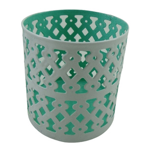 Porte-bougie en fer blanc rond fait à la main personnalisé Design traditionnel de Noël et de la décoration intérieure Bougeoir P/C - Product Image 1