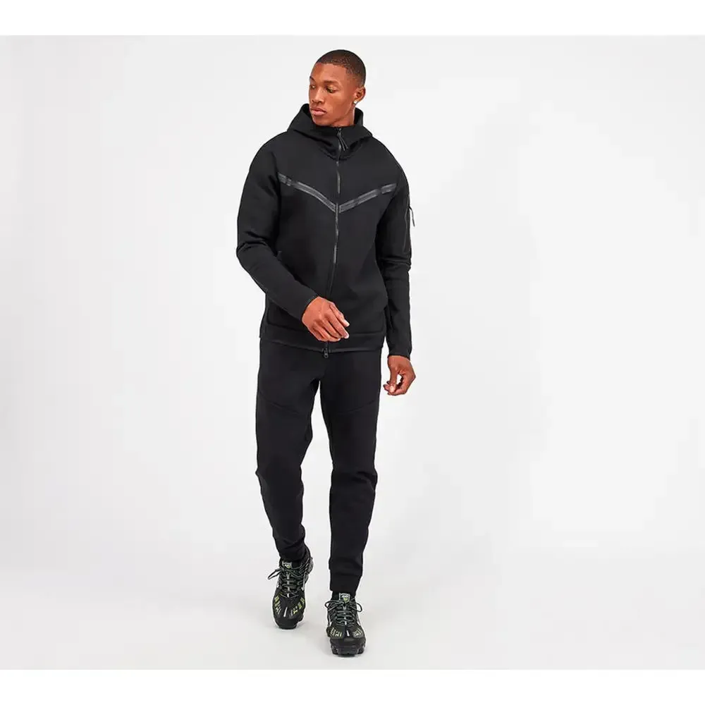 Wholesale men tracksuits highly customizable men track-suits 100% polyester cotton slimfit design discounted price