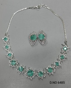 Ensemble de collier pour femme en laiton plaqué rhodium avec zircon CZ classique pour cadeau - SKU 6485 C3 - Product Image 4