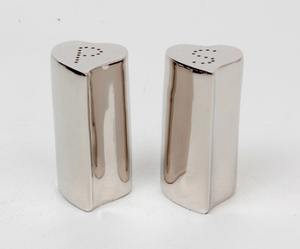 Ensemble de salière et de poivrière en argent accessoires de cuisine pot à épices design personnalisé salière et poivrière article de décoration pour la maison et l'hôtel - Product Image 3