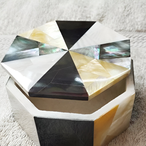 Exquisite <b>Mother</b> <b>of</b> <b>Pearl</b> Jewelry Box Elegant Durable Stylish Storage Your Precious Accessories Top Selling Products Globally - Product Image 1