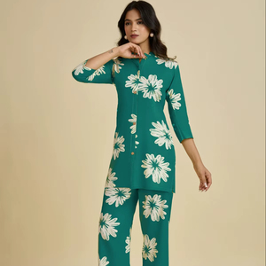 Conjunto de tela polivinílica y rayón Premium de ropa informal moderna con bolsillo lateral pesado y elegante - Product Image 1