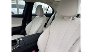 Mercedes-Benz 2025 E 350 Sedán 4MATIC con Volante a la Izquierda, Certificado como Limpio y Seminuevo - Product Image 3