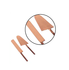 Servidor de pastel de cobre de la mejor calidad con mango acrílico Decoración de mesa Servidor de pastel de celebración de cumpleaños de alta calidad - Product Image 3