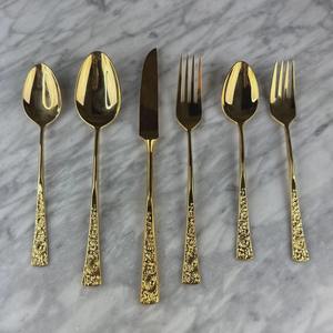 Juego de cucharas doradas con mango de diseño floral Delgado Cubiertos elegantes de acero inoxidable Cubiertos decorativos para comedor Cocina Uso en fiestas - Product Image 1