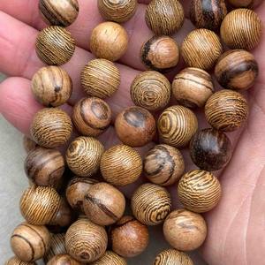 Dernier modèle de collier de perles de mala en bois naturel avec pompon pour femmes avec mala en bois - Product Image 3