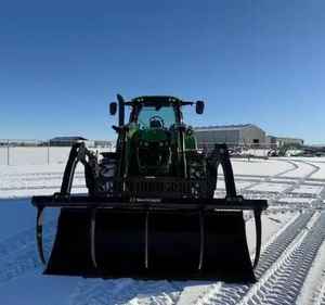 รถแทรกเตอร์การเกษตรดีเซล ดอยซ์-ฟาร์ รุ่น AGROTRON 6165 ปี 2022 165 แรงม้า ขับเคลื่อน 4 ล้อ พร้อมห้องโดยสาร - Product Image 2