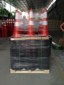 Cono de Seguridad Vial Wesure, 100 cm de Altura, Base de 490x490 mm, PE+Goma, Cono de Seguridad Vial de Alta Visibilidad - Product Image 2