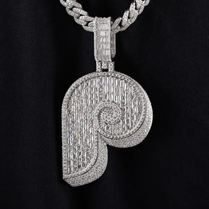 Lujoso Moissanite Diamond 925 Sterling Silver P Colgante personalizado Iced Hip-Hop Style para hombres con nuevo colgante de diseño personalizado - Product Image 1