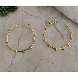Boucles d'oreilles créoles à pointes en laiton plaqué or faites à la main pour cadeaux de fête ethniques - Product Image 3