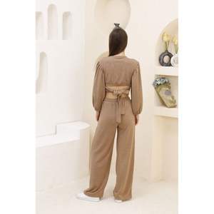 เสื้อผู้หญิงขายส่ง คอลเลคชั่นครอป - Product Image 1