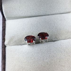 Boucles d'oreilles en argent sterling 925 grenat naturel ovale pierre précieuse bijoux de mode plaqué or pour les filles pour mariage ou cadeau - Product Image 2