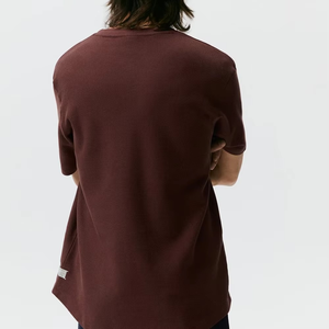 Camiseta de algodón 100% de alta calidad para hombre, cuello de manga corta, transpirable y holgado, estampado con diseño liso - Product Image 2