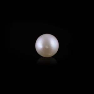 Perle Keshi naturelle blanche de 12,05 carats pour la fabrication de bijoux - Product Image 2