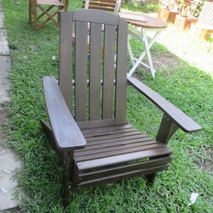 Chaises longues d'extérieur Adirondack modernes en bois et en plastique pour les mariages et les événements de bar faits à la main au Vietnam - Product Image 6