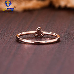 Lab-Stone Party Wear Bague en diamant 0.054 TDW Diamant taille ronde Or rose 18kt Couleur EF-VS - Product Image 4