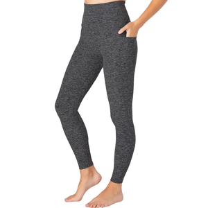 Pantalones Cortos de Yoga de Cintura Alta Elástica para Mujer, Ropa Deportiva de Alta Calidad, Pantalones TikTok, Spandex/Nylon, Suministro ODM, para Entrenamiento y Fitness - Product Image 4