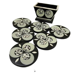 Ensemble de sous-verre rond en incrustation d'os avec tapis de boisson décoratifs à motif complexe pour table basse, salle à manger et décoration de maison de luxe - Product Image 1