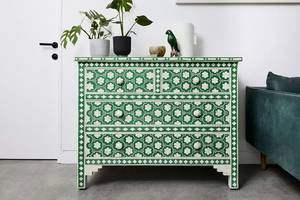 Cómoda Decorativa Premium con Incrustaciones de Hueso, Mueble de Almacenamiento Hecho a Mano para Espacios de Lujo - Product Image 1