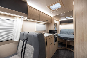 Buy Premium Quality Large Living Space RV Motorhomes Strong Car Camper for Camping Factory At Good Price Buy Now - Product Image 2